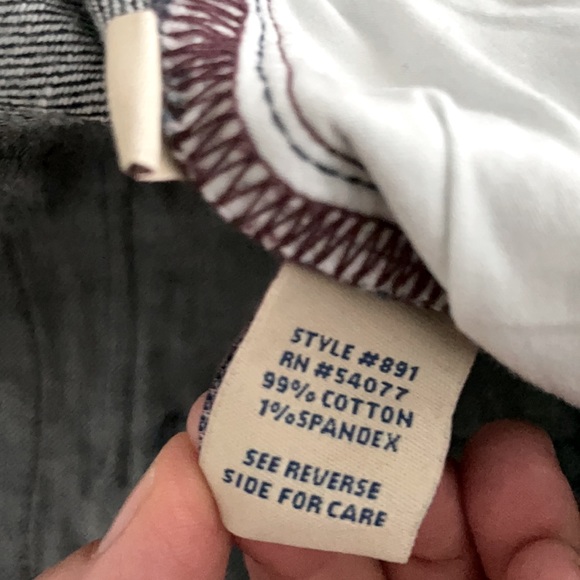 CAbi dark blue denim shorts size 6 style 891 - Picture 3 of 4